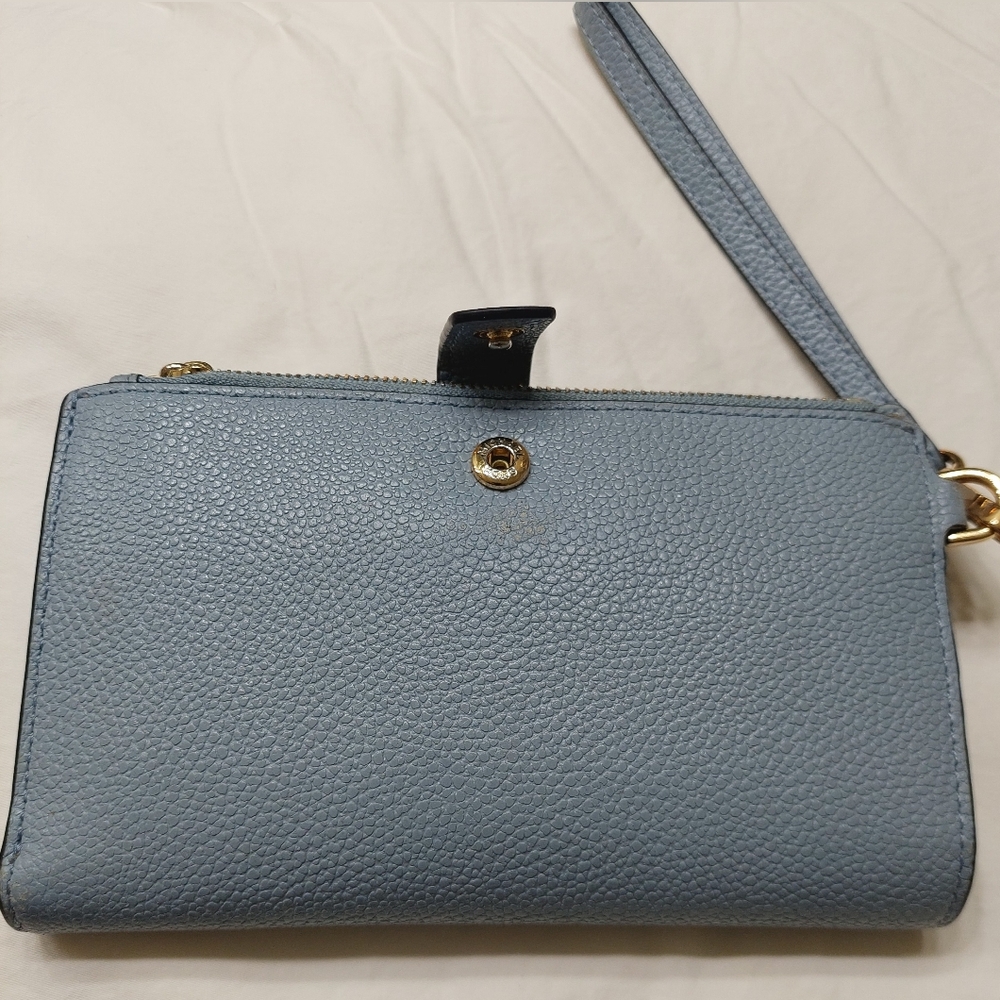 Michael Kors Wristlet. - Picture 11 of 12